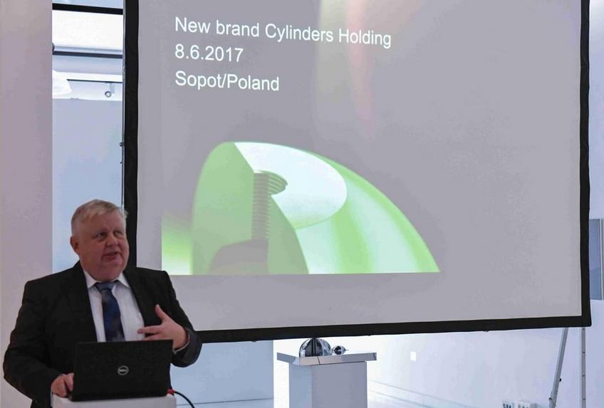 The new brand CYLINDERS HOLDING